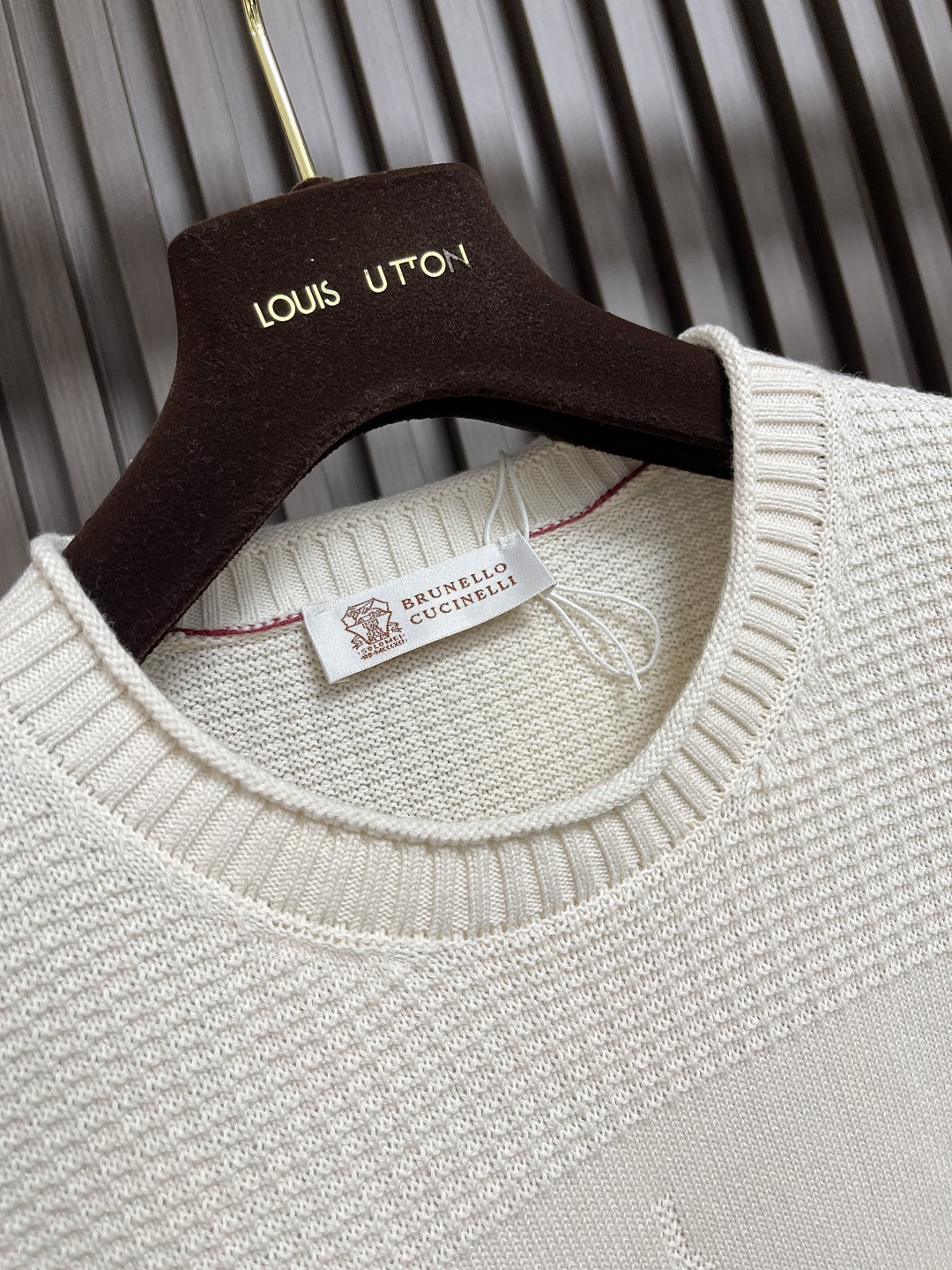 🛒🛒BC 航海风华夫格针织毛衣，自在格调，踏浪而来。当航海的浪漫与日常的优雅相遇，便诞生了这件兼具质感与