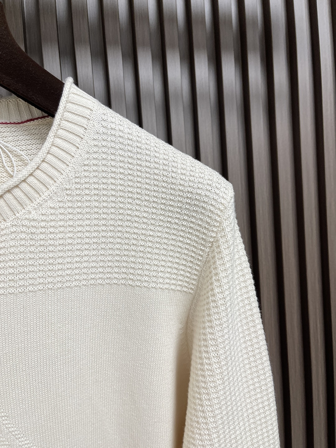 🛒🛒BC 航海风华夫格针织毛衣，自在格调，踏浪而来。当航海的浪漫与日常的优雅相遇，便诞生了这件兼具质感与