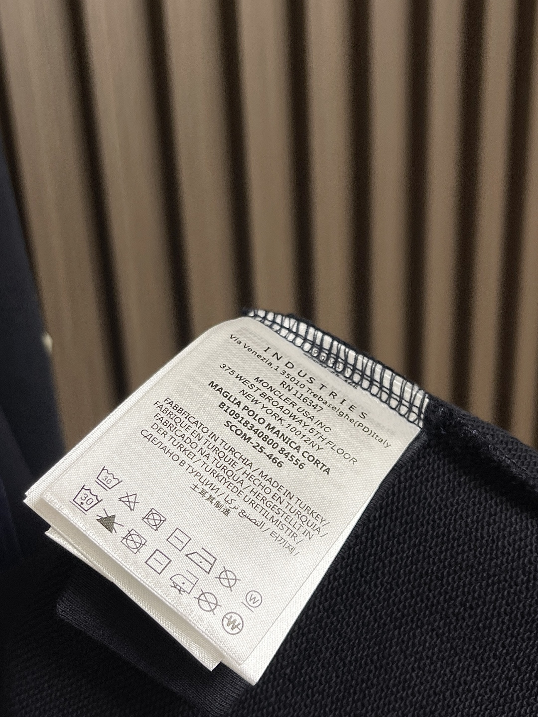 🛒🛒Moncler 海军蓝牛仔口袋袖标圆领卫衣，定制臻棉柔绒以及云纱水磨牛仔布 质感卓越 舒适贴肤 以浓