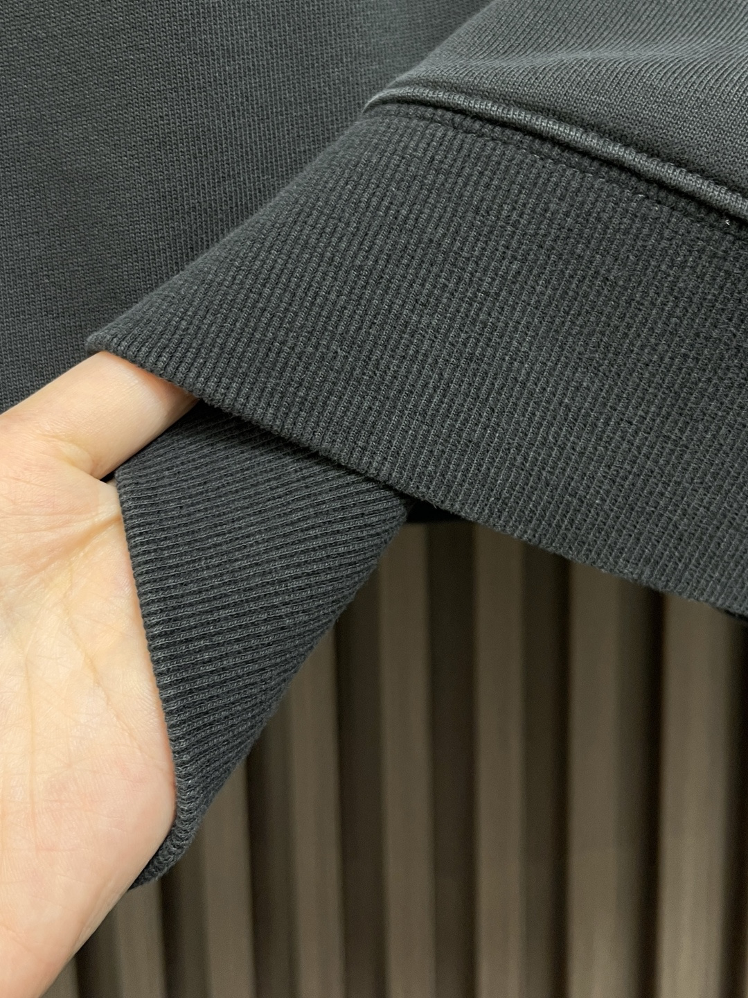 🛒🛒Dior Heritage人像印花套头圆领卫衣，定制定染黯雅双股棉质绒感料 质感卓越 舒适贴肤 以深