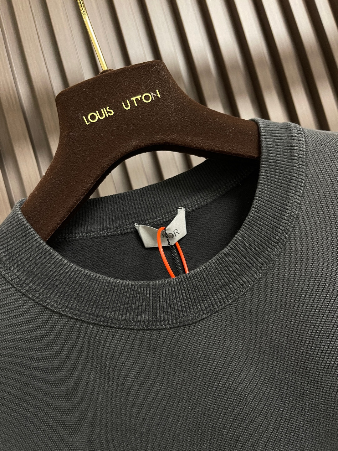 🛒🛒Dior Heritage人像印花套头圆领卫衣，定制定染黯雅双股棉质绒感料 质感卓越 舒适贴肤 以深