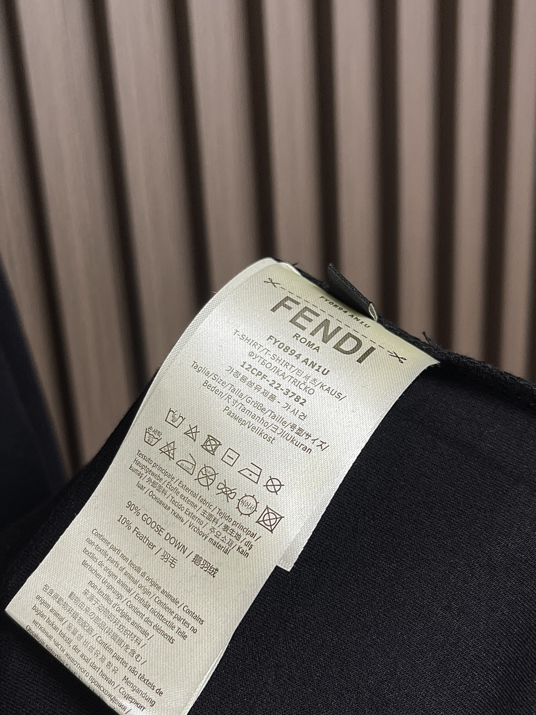 🛒🛒Fendi 内衬FF连帽卫衣，尼龙水性渗透印花是一种特殊的印花技术，其主要特点在于使用水性墨水在尼龙