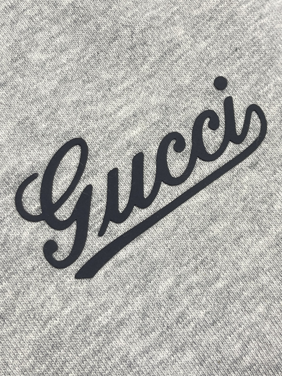 🛒🛒Gucci 印花logo标识字母拉链连帽卫衣，该款面料手感偏柔软，上身舒宽不贴身，后背提花logo设