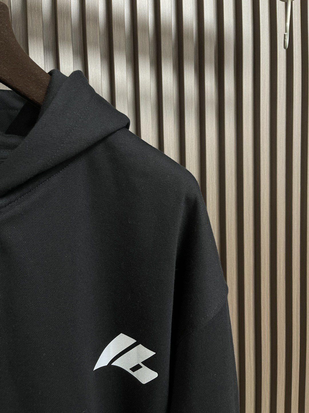 🛒🛒Balenciaga logo标识印花拉链连帽卫衣，配置了高支数翻绒面料面料，卫衣面料高达430克，