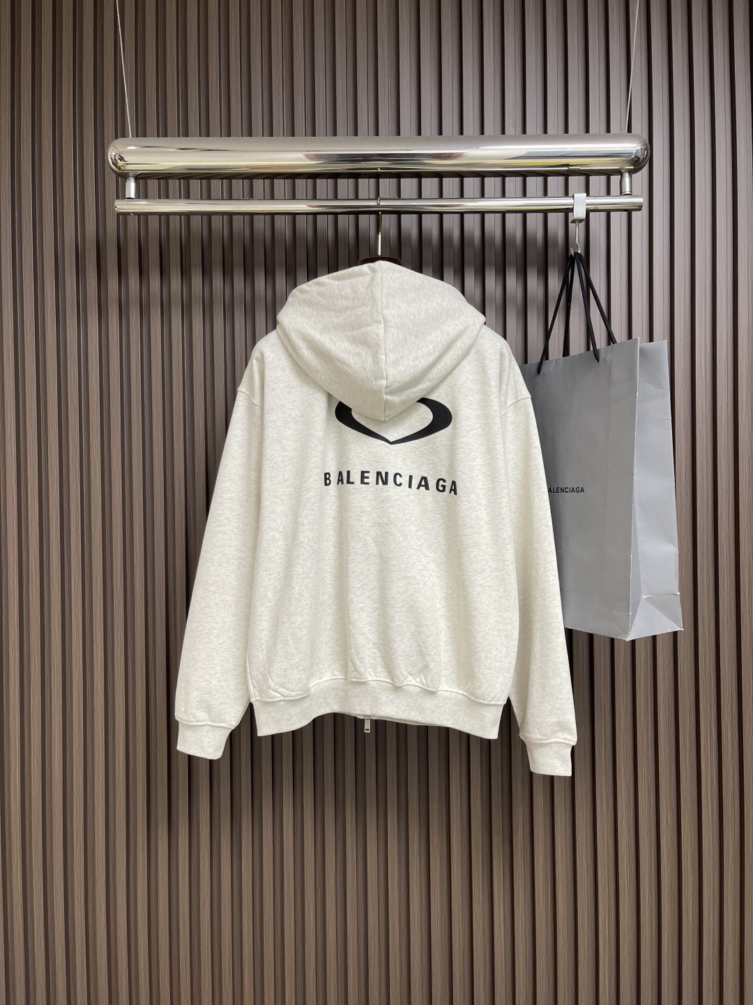 🛒🛒Balenciaga logo标识印花拉链连帽卫衣，配置了高支数翻绒面料面料，卫衣面料高达430克，
