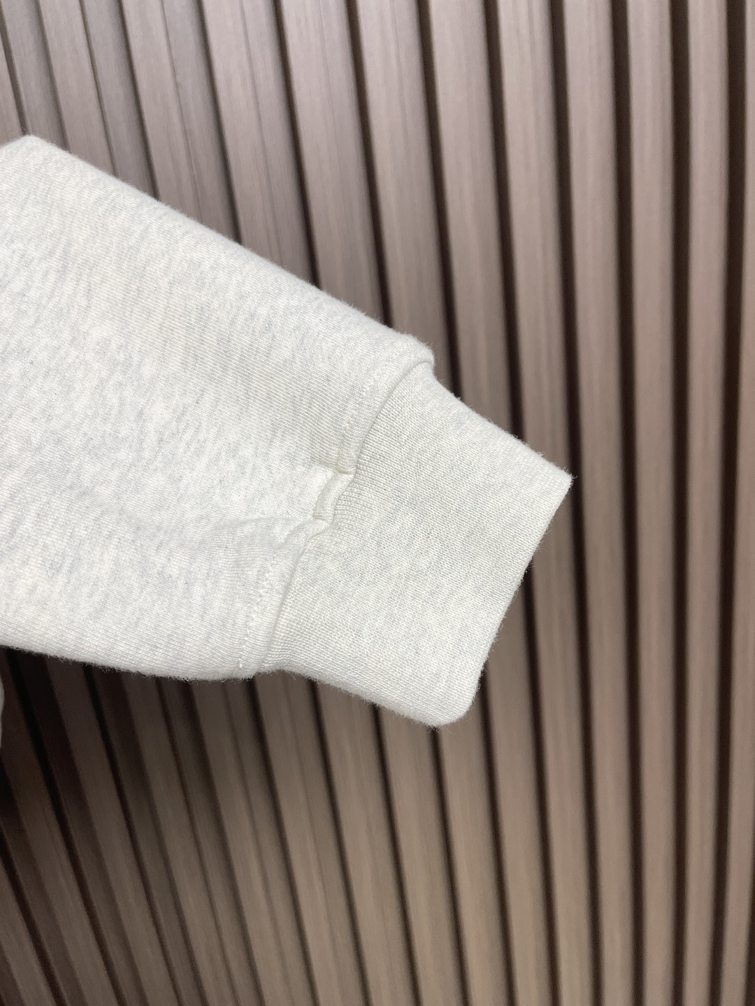 🛒🛒CHANEL 2025SS早秋新款简约标识涂鸦系列极简字母印花拉链连帽卫衣，32支双单品。股面料克重