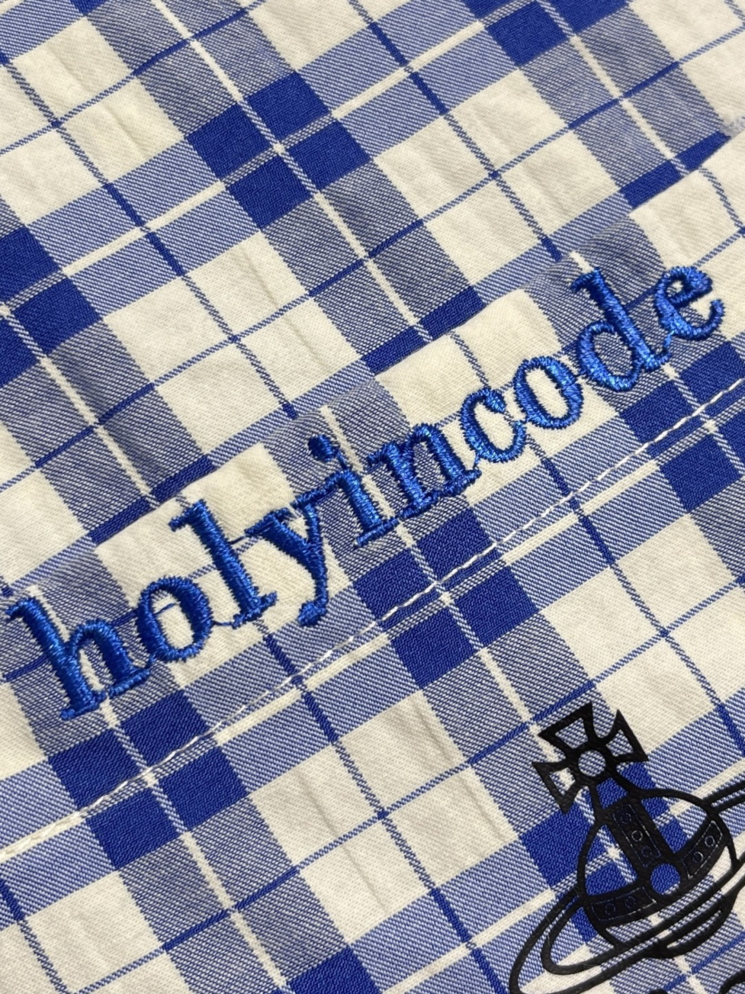 🛒🛒vivienne westwood 西太后格纹长袖衬衫，属于有款有型有设计的完美款，轻松满足各位所有