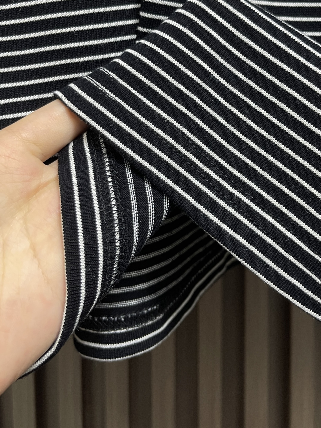 🛒🛒ami 2025ss秋季新款 经典小爱心条纹长袖针织t恤，240g新疆长绒棉顶级双纱！100％实重2