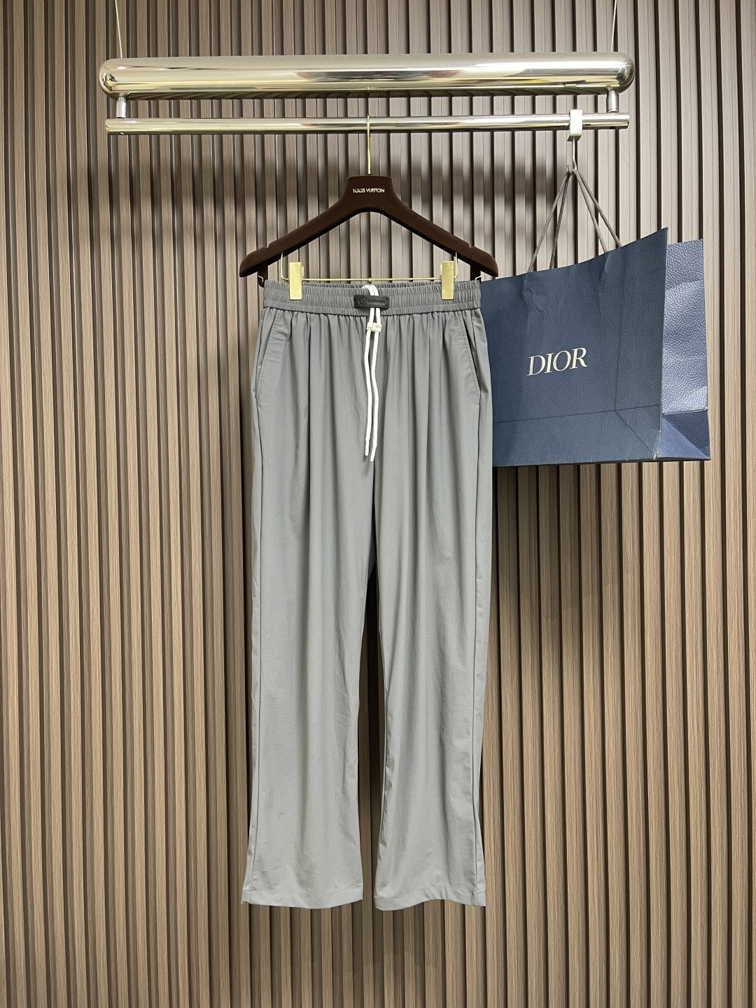 NO:539595,Lululemon summer new casual pants, customized high-quality quick-drying fabric, breathable and comfortable, the waist logo is designed with leather imprinted logo, the upper body is stylish, worn alone, the same style as men and women!  Super fashionable and versatile!  Size S-XL, alexander wang19860909lululemon 夏季新款休闲裤,定制优质速干面料,透气舒适,裤腰标识采用皮革压印logo设计,上身有型,单穿,男女同款！超级时尚百搭！尺码S-XL,,alexander wang,Men's clothing