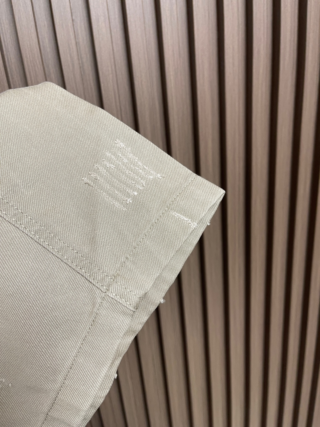 🛒🛒LV 2025ss秋季新款弯腿弹力休闲裤，非常高档，面料与版型都是极其精良的，着穿这种高档的裤装真的