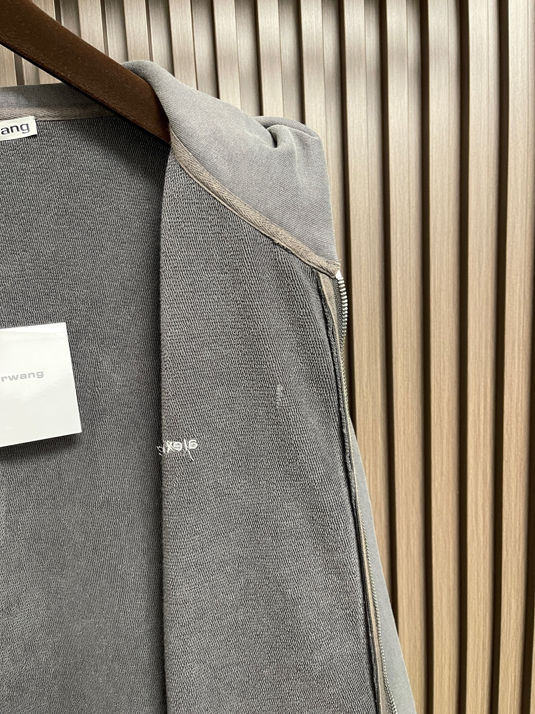 🛒🛒Alexanderwang亚历山大王 中性做旧连帽外套，定制520克全棉毛圈，男女同款连帽外套。成衣