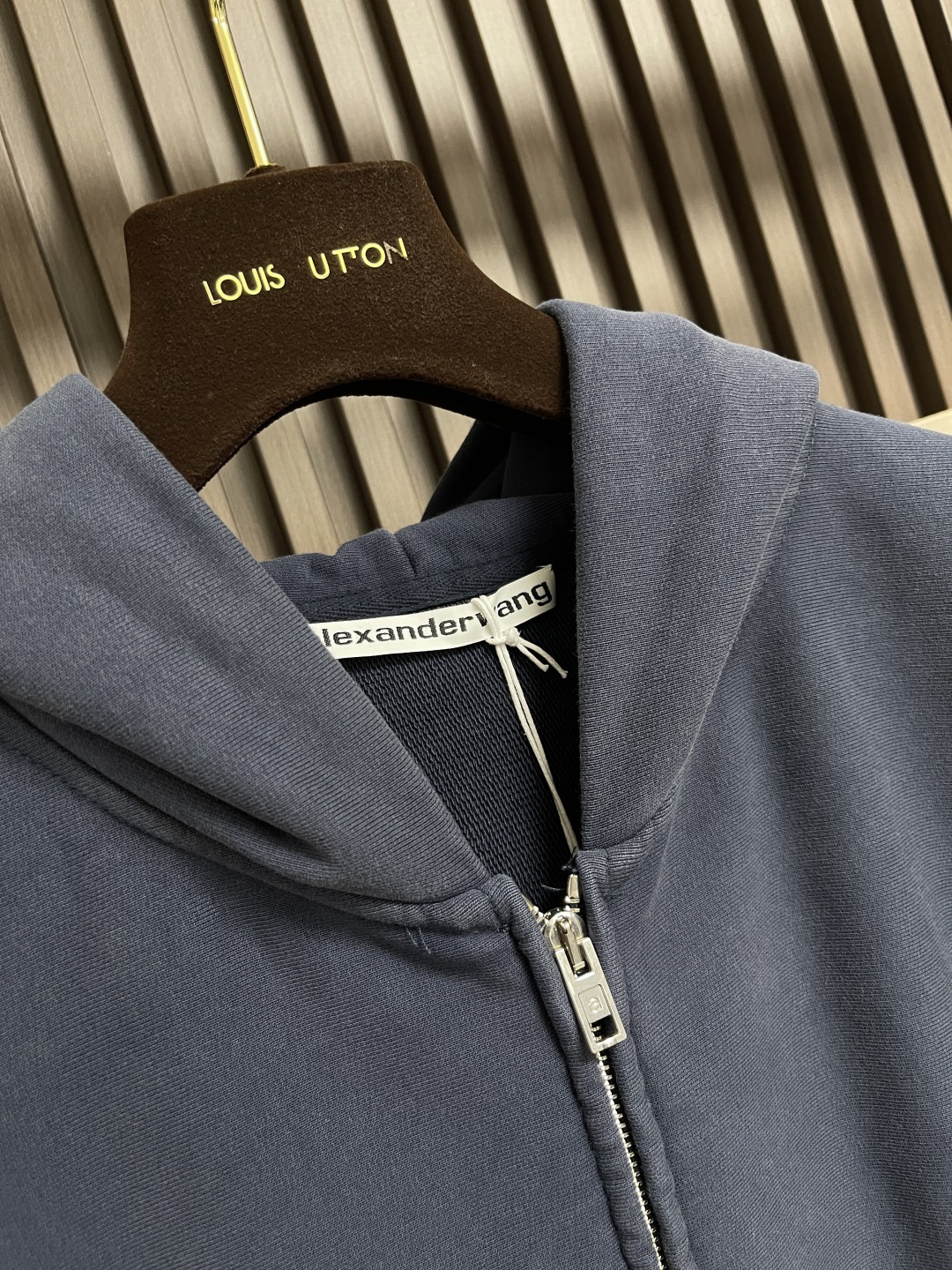 🛒🛒Alexanderwang亚历山大王 中性做旧连帽外套，定制520克全棉毛圈，男女同款连帽外套。成衣