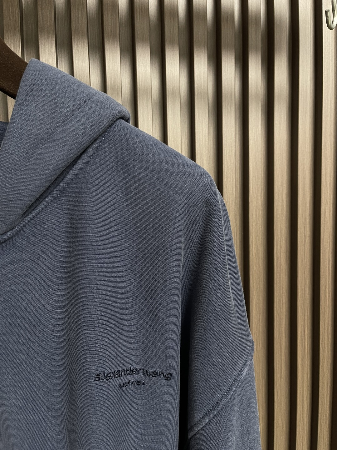 🛒🛒Alexanderwang亚历山大王 中性做旧连帽外套，定制520克全棉毛圈，男女同款连帽外套。成衣