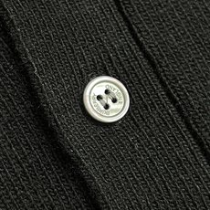 🛒🛒Burberry 战马饰刺绣领针织POLO,以羊绒为主体主导面料的手感、保暖性和轻盈感,同时提供无与 🛒🛒Burberry 战马饰刺绣领针织POLO,以羊绒为主体主导面料的手感、保暖性和轻盈感,同时提供无与