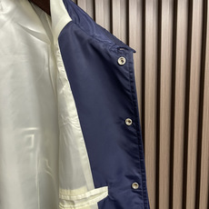 🛒🛒Celine 2025FW早秋新品学院风棒球服,前胸的巨型白色 🛒🛒Celine 2025FW早秋新品学院风棒球服,前胸的巨型白色