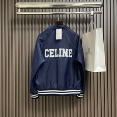 🛒🛒Celine 2025FW早秋新品学院风棒球服,前胸的巨型白色 🛒🛒Celine 2025FW早秋新品学院风棒球服,前胸的巨型白色