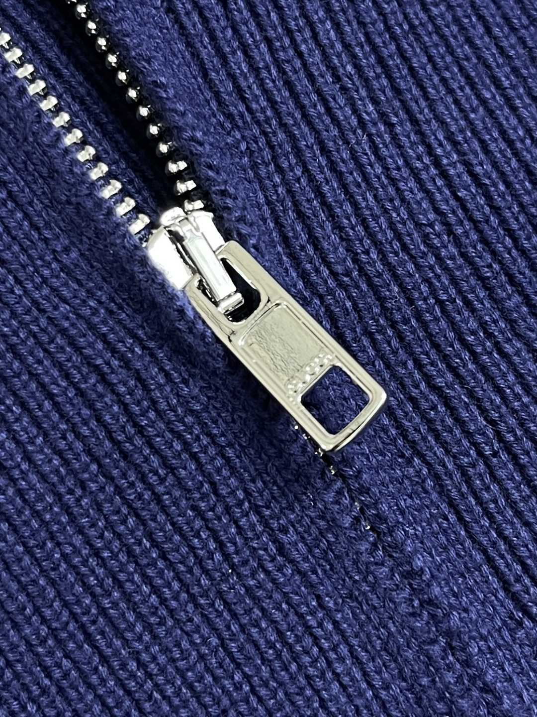 🛒🛒GUCCI 2025SS Gart系列毛织拉链外套，拼接毛织拉链外套 袖口自带logo刺绣 定制面料