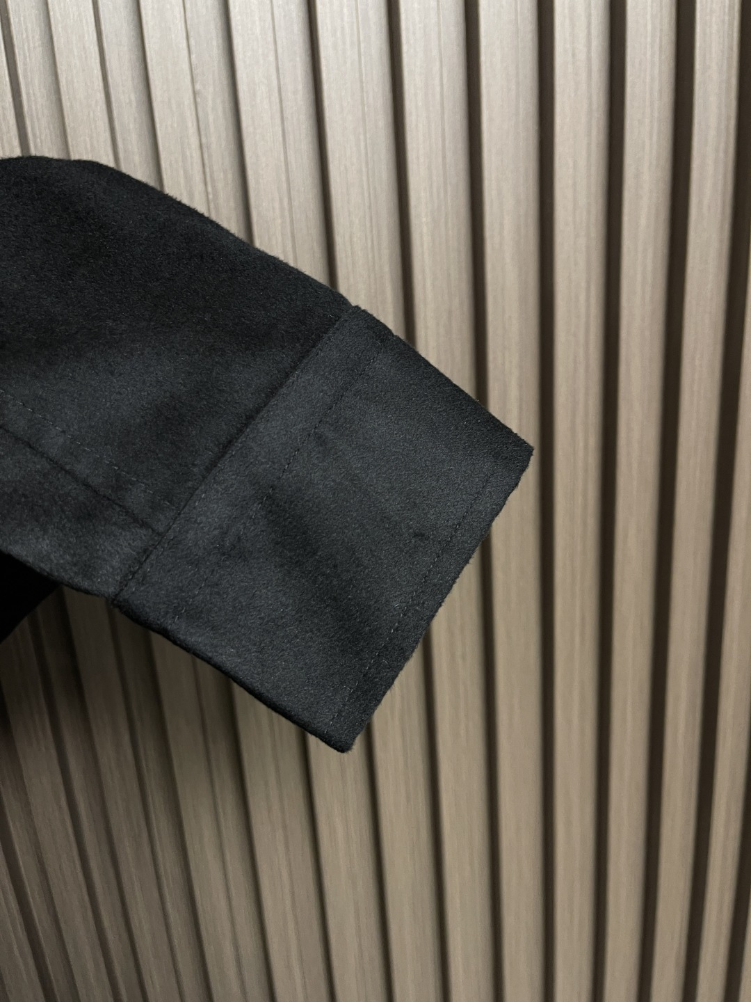 🛒🛒Zegna 2025SS秋冬新款长袖衬衫，胸前对称的大口袋，是工装风格的轻量表达。宽松却不垮塌的剪裁