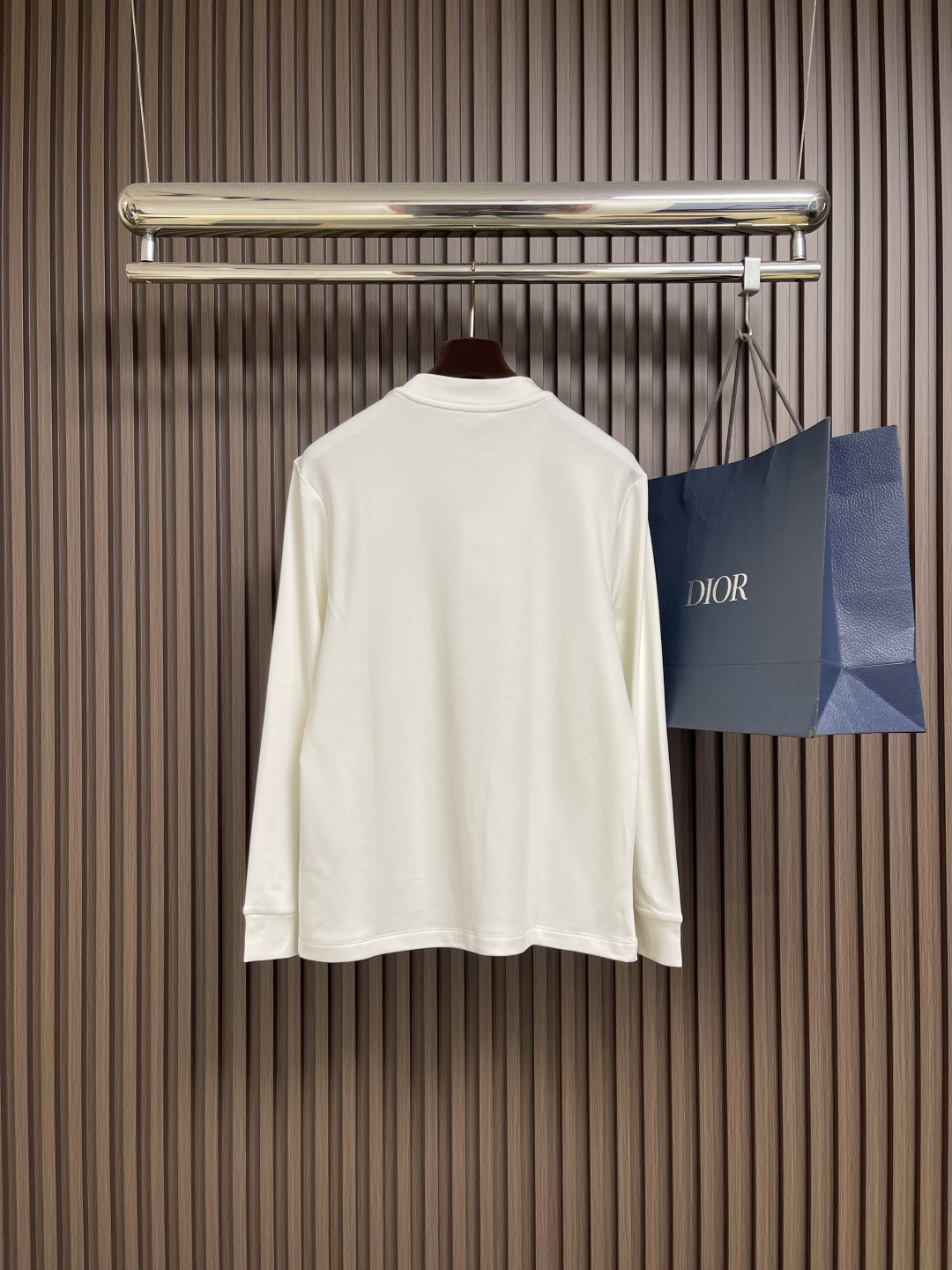 🛒🛒Dior 2025ss早秋新款logo刺绣标识长袖t恤，定制260g全棉双纱紧密爽滑面料，布面干净，