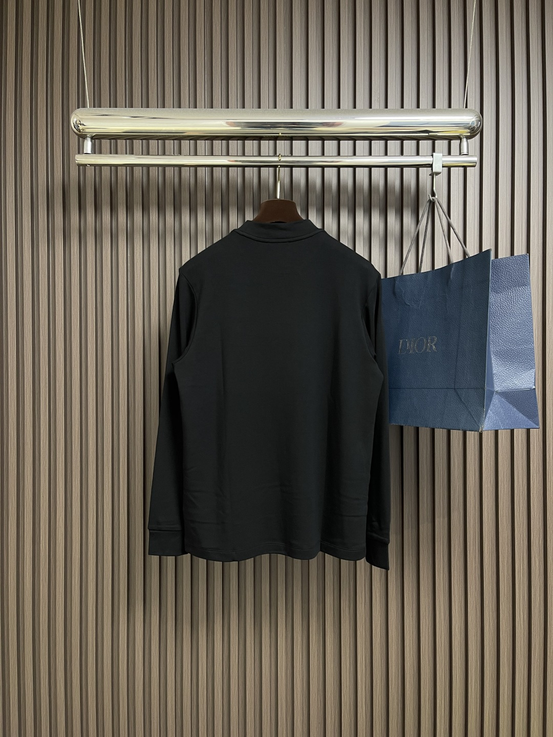 🛒🛒Dior 2025ss早秋新款logo刺绣标识长袖t恤，定制260g全棉双纱紧密爽滑面料，布面干净，