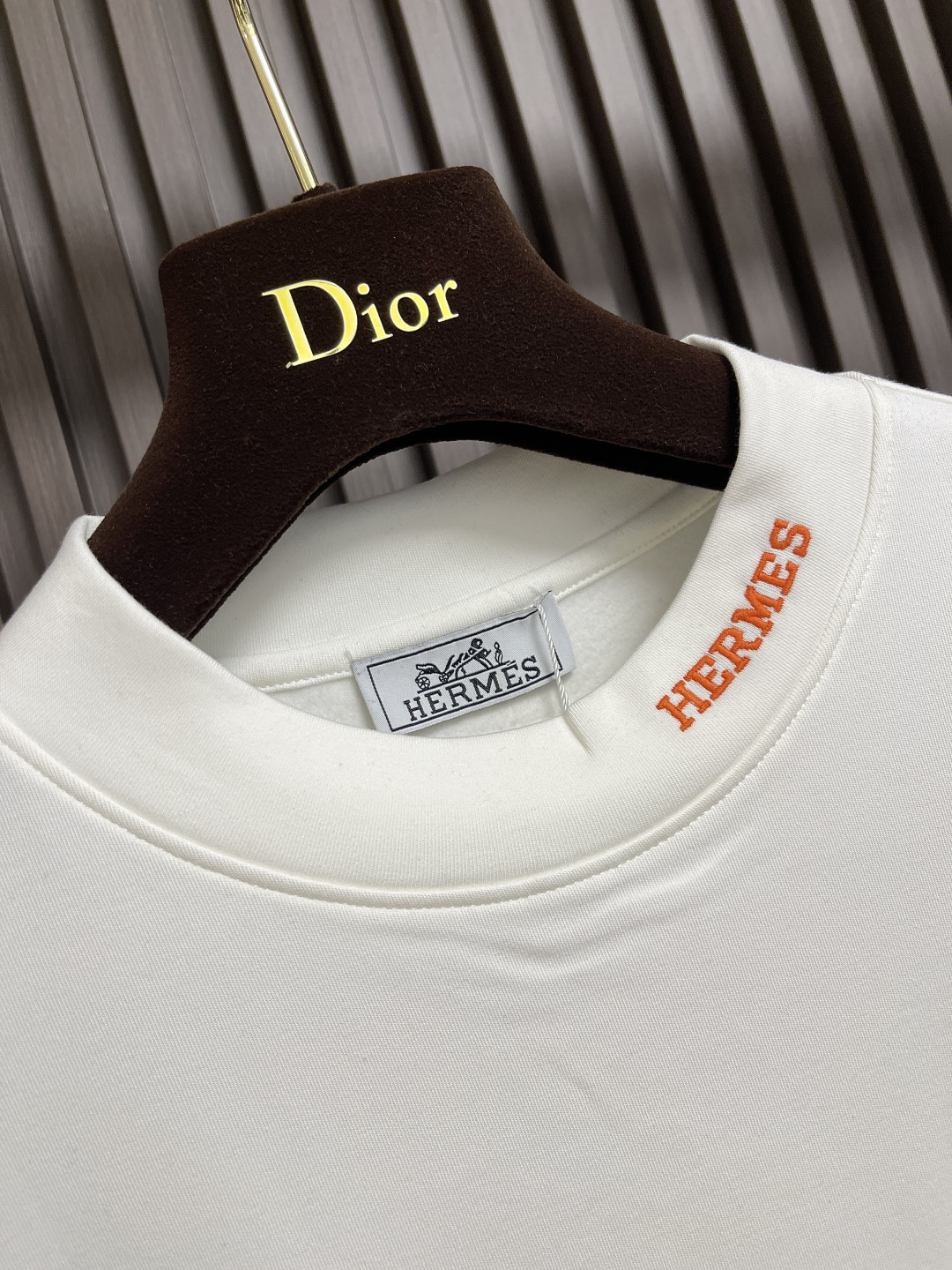 🛒🛒HERMES 2025SS秋冬圆领长袖T恤，氨丝光磨毛，时尚logo刺绣！氨面料上身舒适爽滑，纯棉精