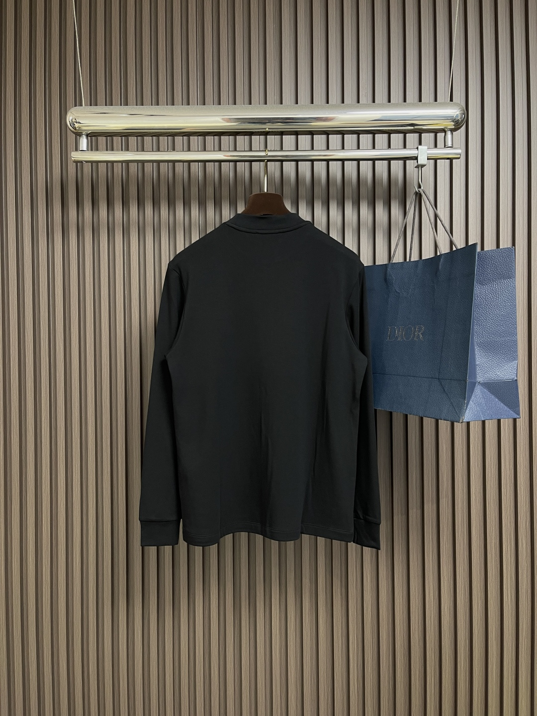 🛒🛒HERMES 2025SS秋冬圆领长袖T恤，氨丝光磨毛，时尚logo刺绣！氨面料上身舒适爽滑，纯棉精