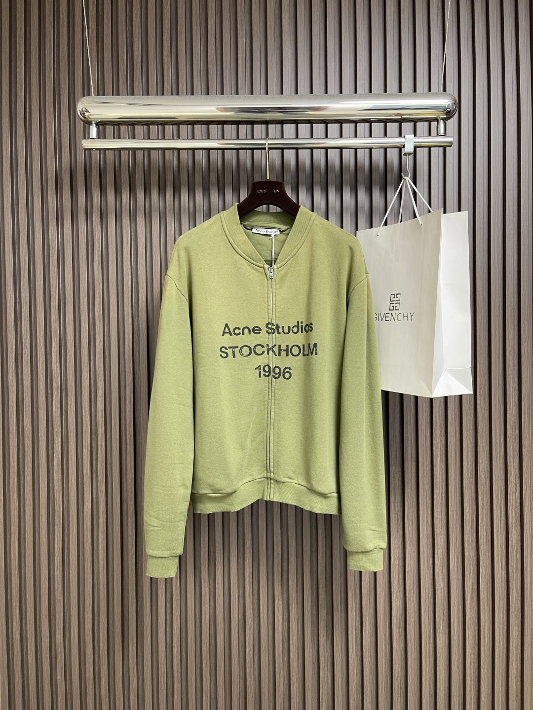 🛒🛒Acne Studios 2025SS印花做旧拉链卫衣外套，专机织造高克重毛圈结构，确保挺括性与垂感