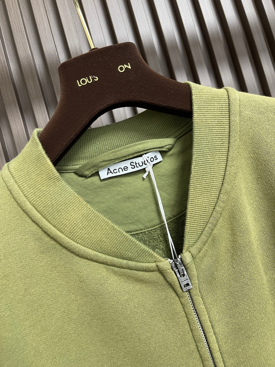 🛒🛒Acne Studios 2025SS印花做旧拉链卫衣外套，专机织造高克重毛圈结构，确保挺括性与垂感