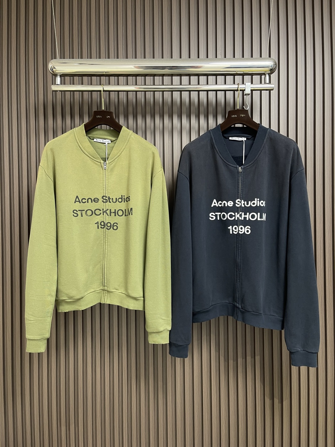🛒🛒Acne Studios 2025SS印花做旧拉链卫衣外套，专机织造高克重毛圈结构，确保挺括性与垂感