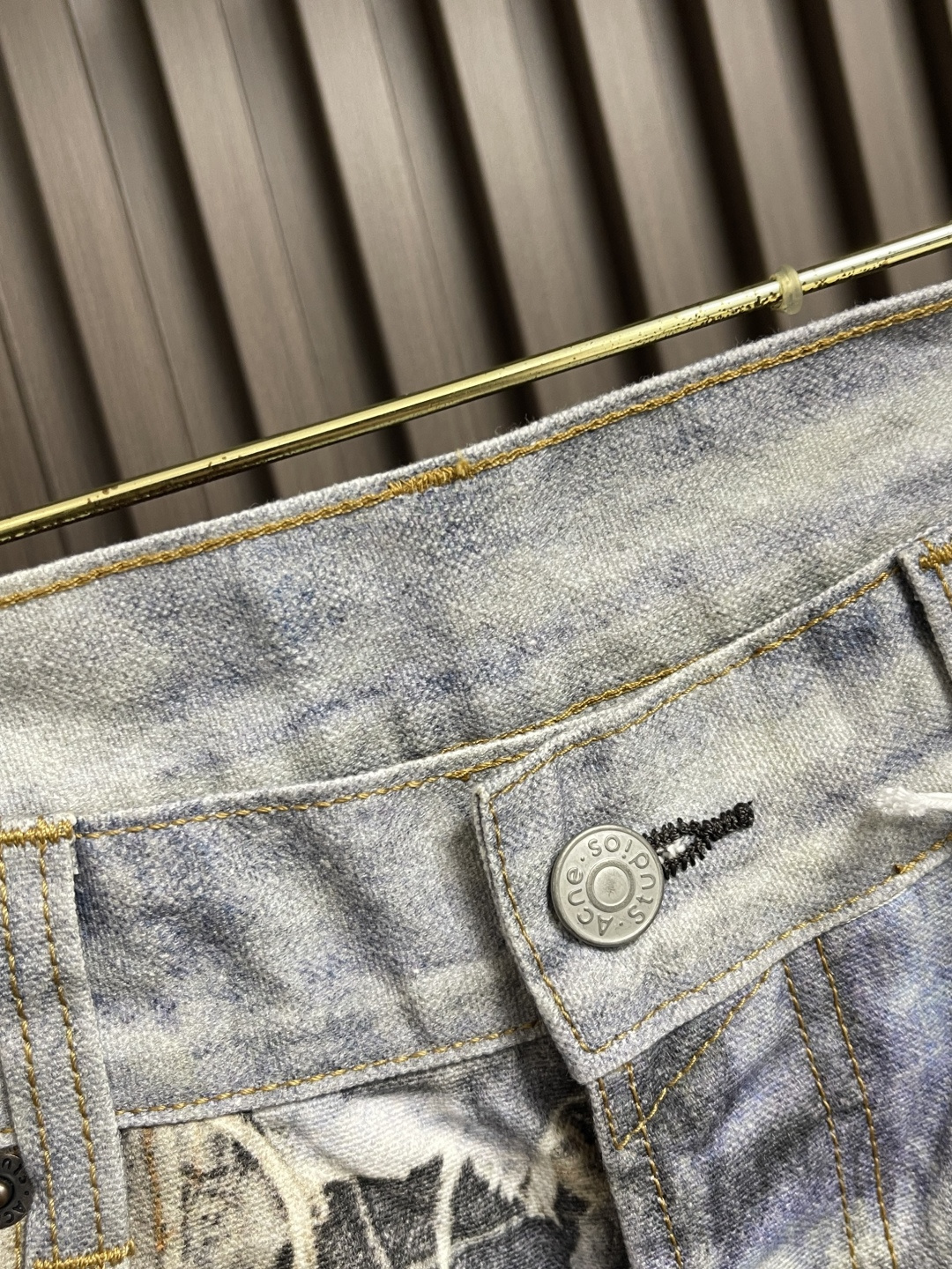 🛒🛒Acne Studios 3D打印印花假两件做旧牛仔裤，磨毛无弹面料，才能出得来3D的效果，前前后后