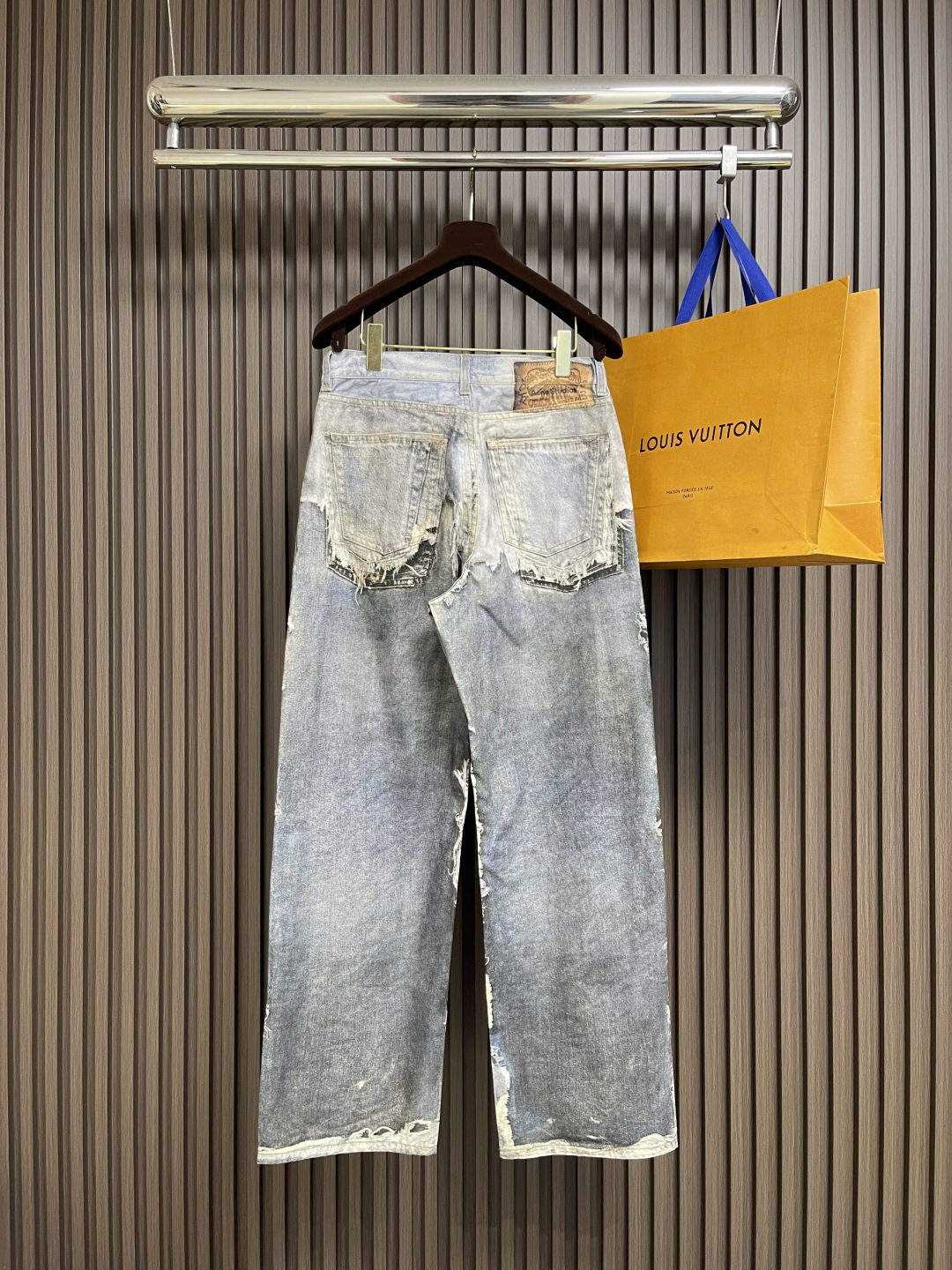 🛒🛒Acne Studios 3D打印印花假两件做旧牛仔裤，磨毛无弹面料，才能出得来3D的效果，前前后后