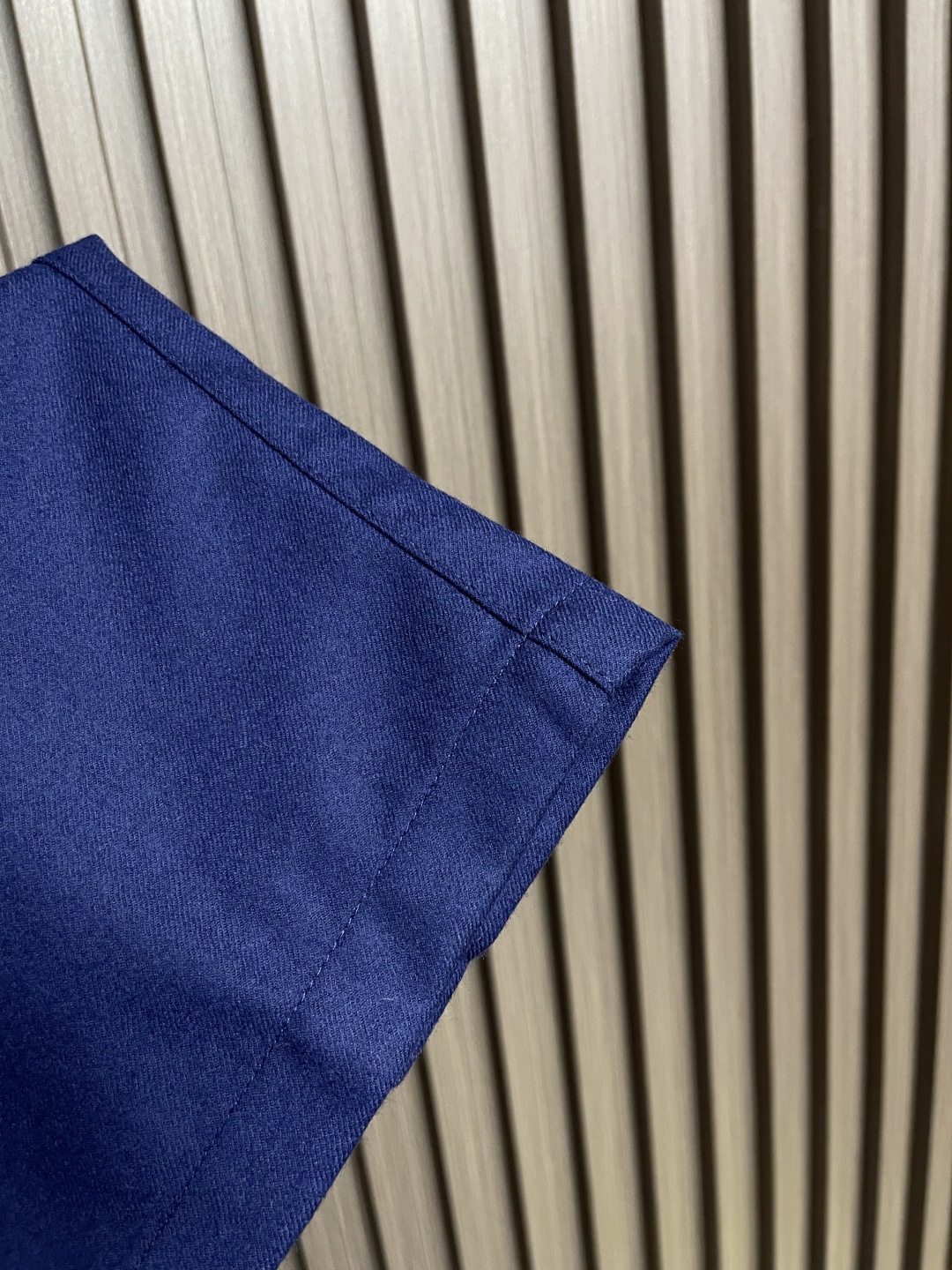 🛒🛒lP🆕 LoroPiana 2025秋冬新款休闲羊毛裤 休闲裤作为随时随地男人都能穿搭的时尚单品，简