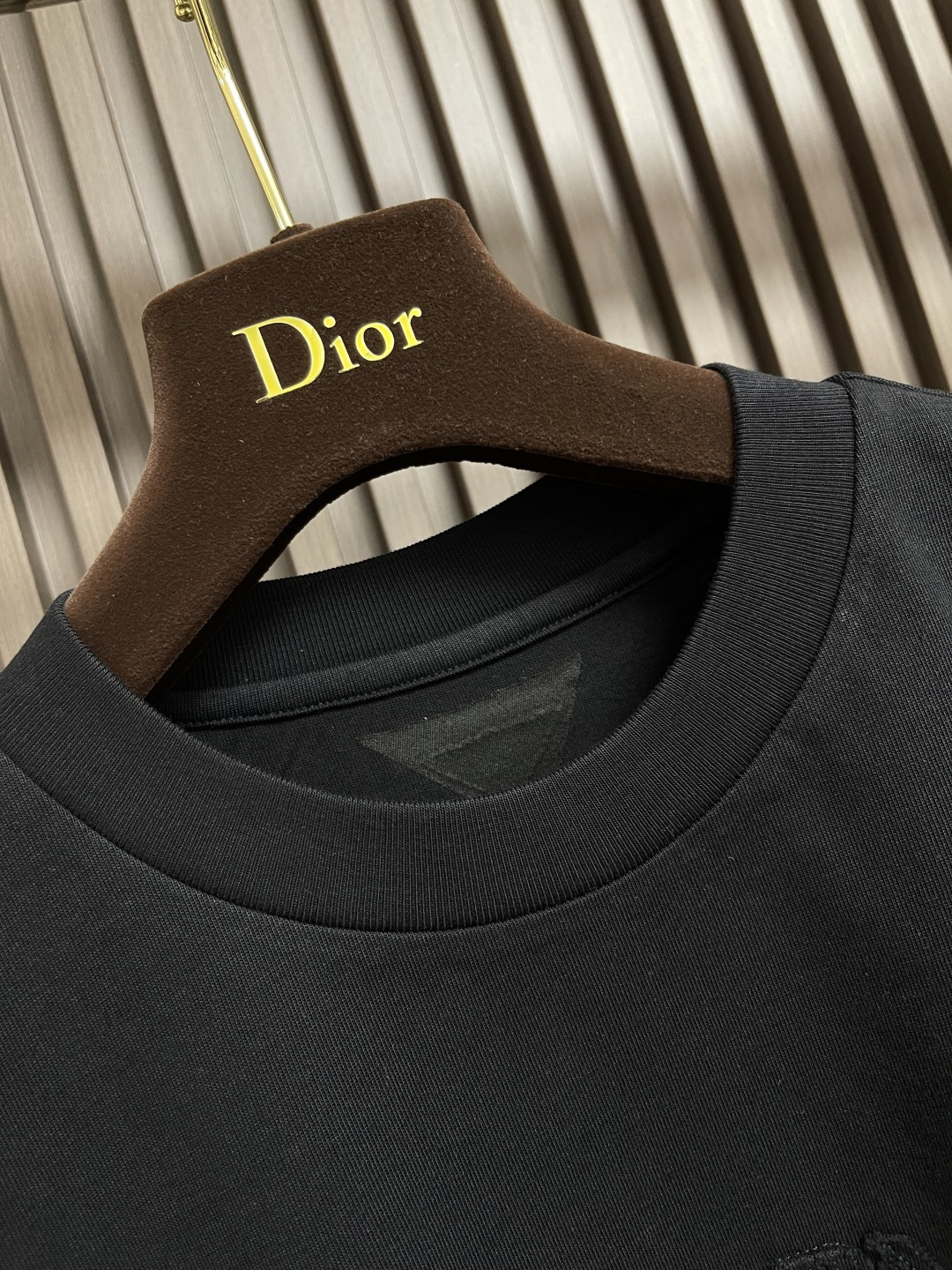 🛒🛒Prada 2025fw早秋新款 字母logo贴布刺绣卫衣，颜色让人一眼看上去就很舒服 搭配胸前的l