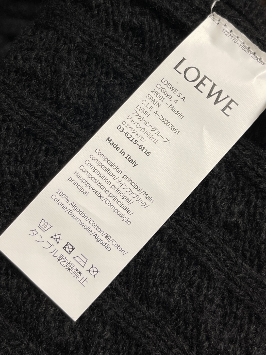 🛒🛒Loewe 罗意威 Anagram 麻花编织无袖马甲毛衣，定织重磅丝光羊毛浮雕针织毛料 质感十足 厚