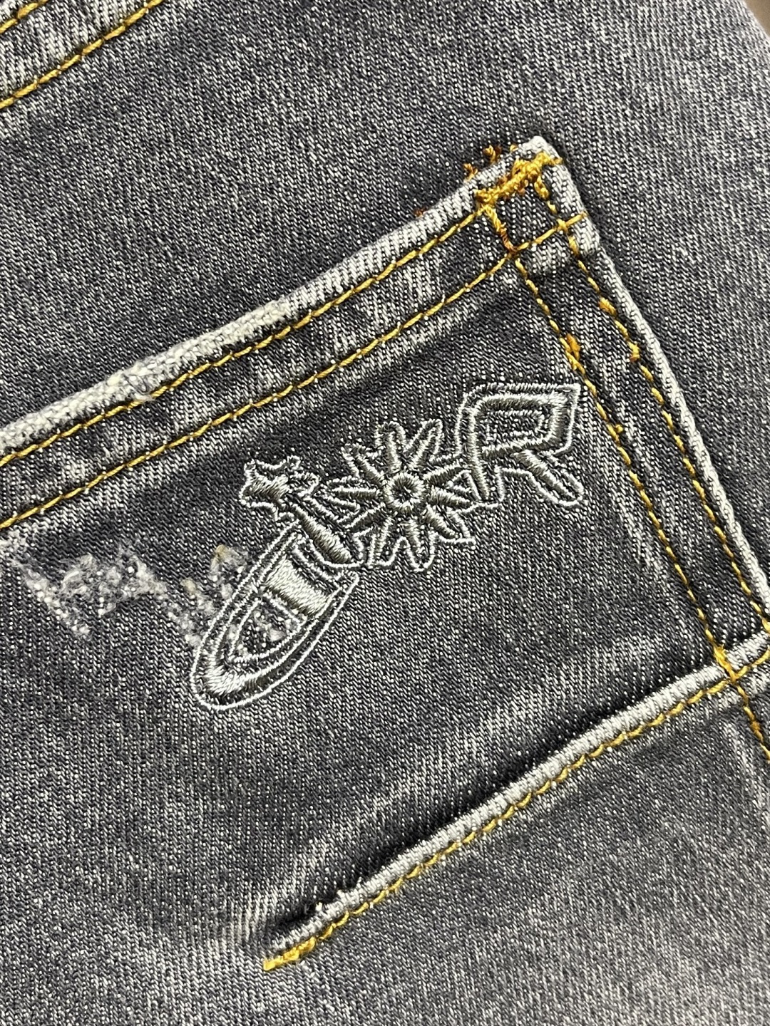 🛒🛒Dior 新款标识牛仔裤 进口土耳其纯棉牛仔牛面料 色泽靓丽，透气，修身版型 微弹力面料 随意百搭 