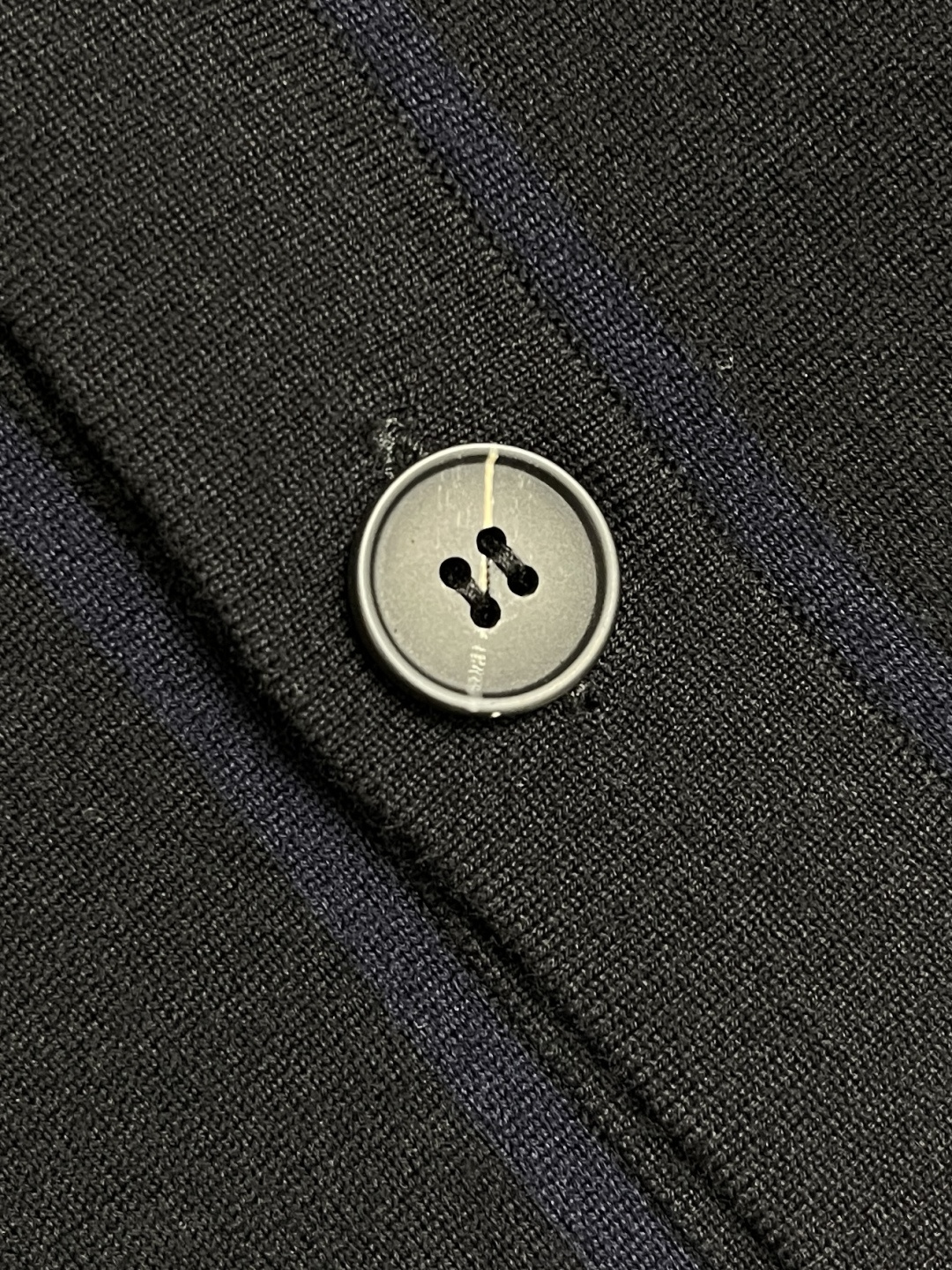 🛒🛒lP🆕 LoroPiana 2025SS秋冬新款v领羊毛开衫，整体定织定染100％进口美丽奴羊毛面料