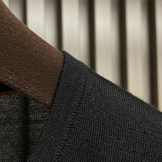 🛒🛒lP🆕 LoroPiana 圆领针织衫毛衣,针织面料质感上乘,触感柔软顺滑,亲肤性极佳,穿着时仿佛被 🛒🛒lP🆕 LoroPiana 圆领针织衫毛衣,针织面料质感上乘,触感柔软顺滑,亲肤性极佳,穿着时仿佛被