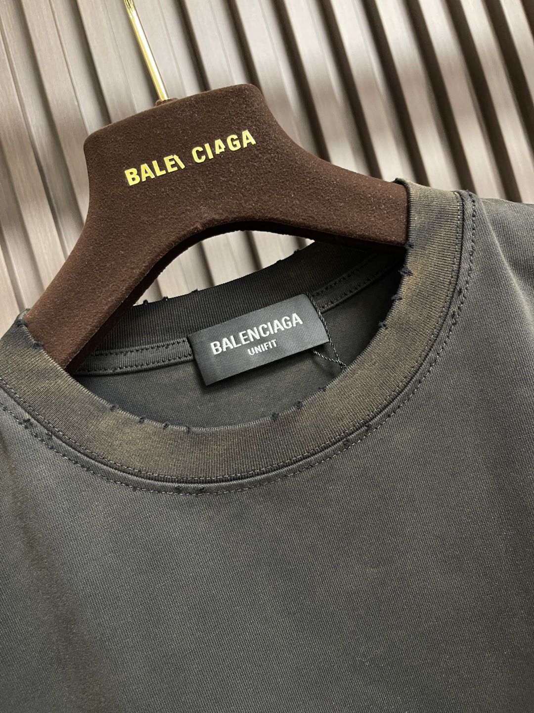 🛒🛒BALENCIAGA 复古短袖T恤，定织面料工艺洗水处理 高克重300克面料 质感十足 布面干净 柔