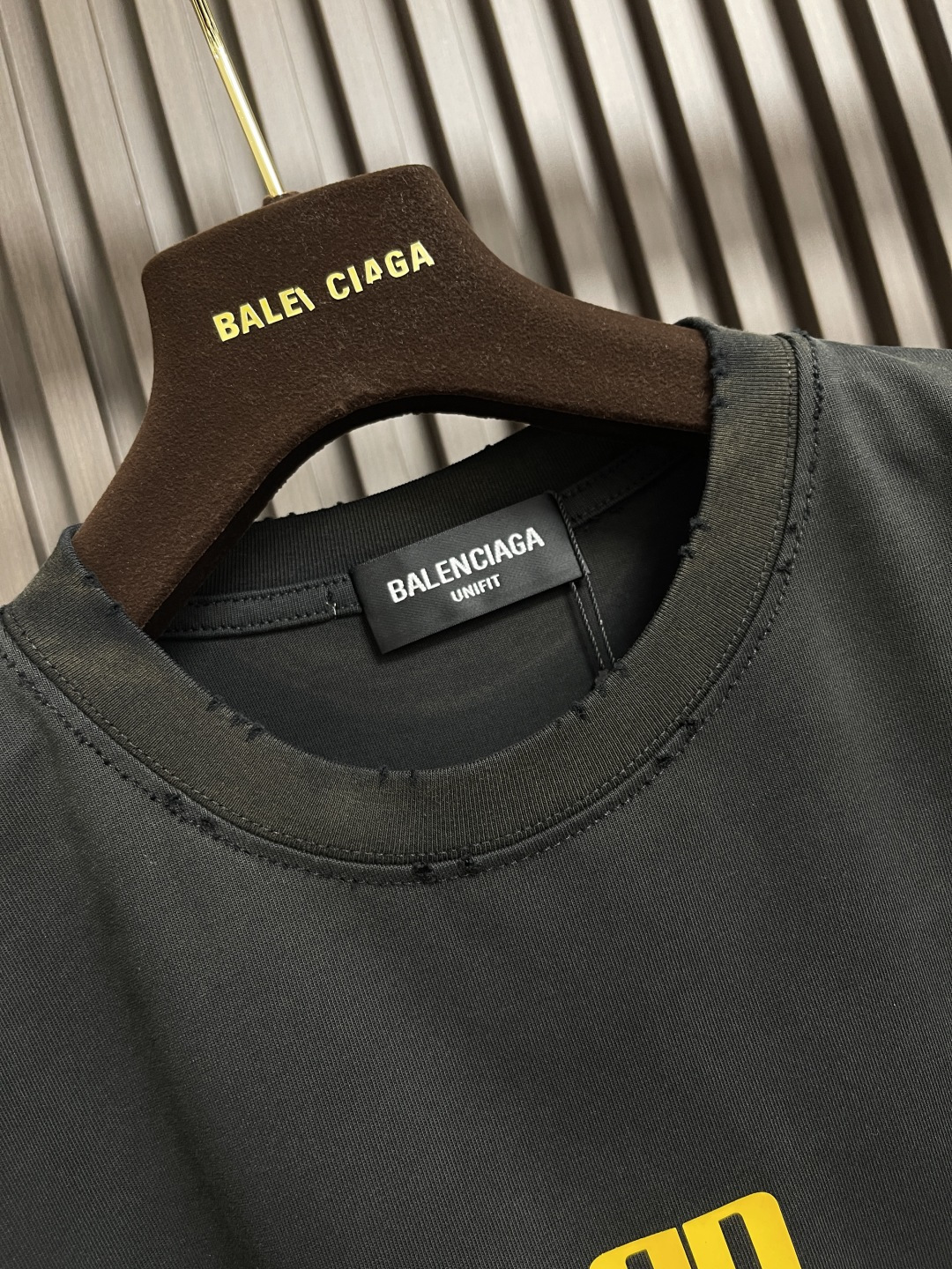 🛒🛒BALENCIAGA 复古短袖T恤，定织面料工艺洗水处理 高克重300克面料 质感十足 布面干净 柔