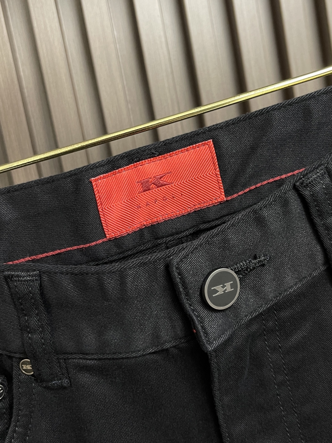🛒🛒kiton 2025SS非常百搭通勤的一款休闲裤，纯棉面料制作，好穿贵气又易于搭配的纯色款， 短袖等