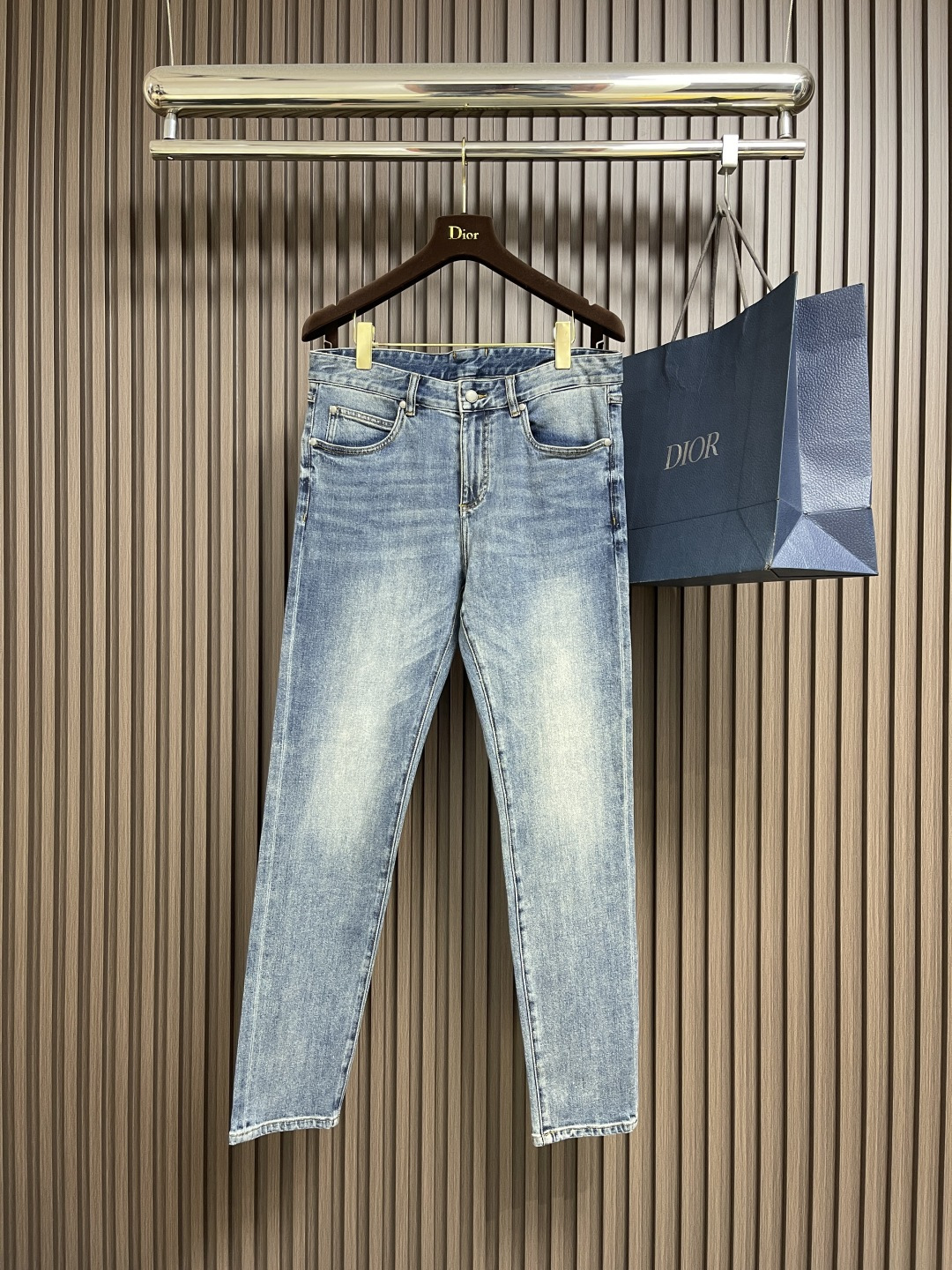 NO:538615,Bottega Veneta BV 2025SS new old jeans, original hardware and auxiliary materials, workmanship details and car lines are quite good, fermentation grinding and rinsing water process, selected high-quality Danny denim fabric, fashionable and fashionable men's Hong Kong style. Size 30-38, 35, 37, bottega Veneta, bottega Veneta, jeans, alexander wang19860909Bottega Veneta BV 2025SS新款做旧牛仔裤,原版五金辅料、做工细节车线相当好,酵磨漂洗水工艺,精选优质丹尼牛仔布面料、时尚潮男港风款.尺码30-38 有35 无37,,bottega veneta,bottega veneta,jeans,alexander wang,Men's clothing