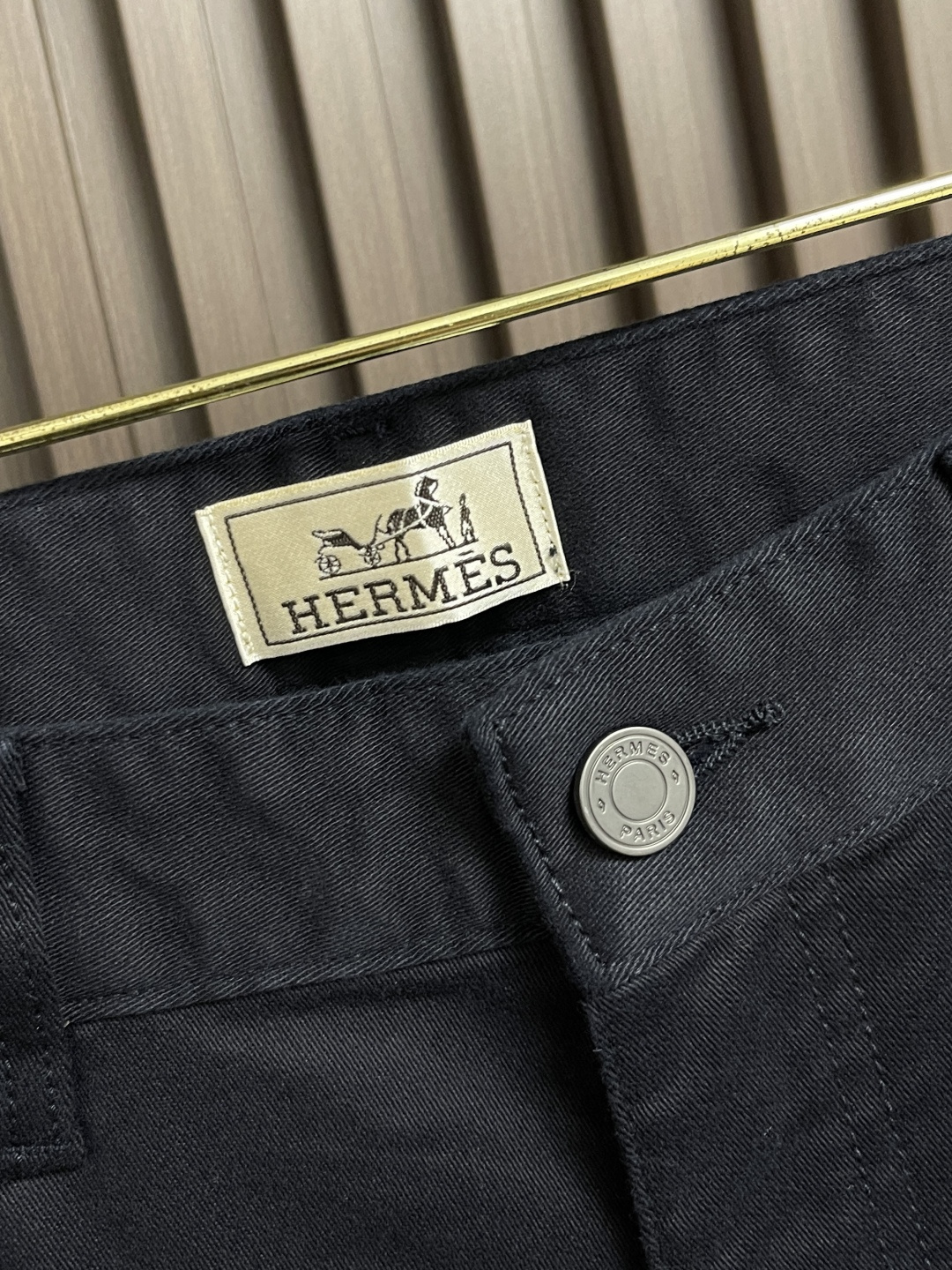 🛒🛒Hermes 爱马仕秋冬新款休闲裤 定制面料 透气舒适度高，细节无可挑剔，品牌元素设计理念，体现高品