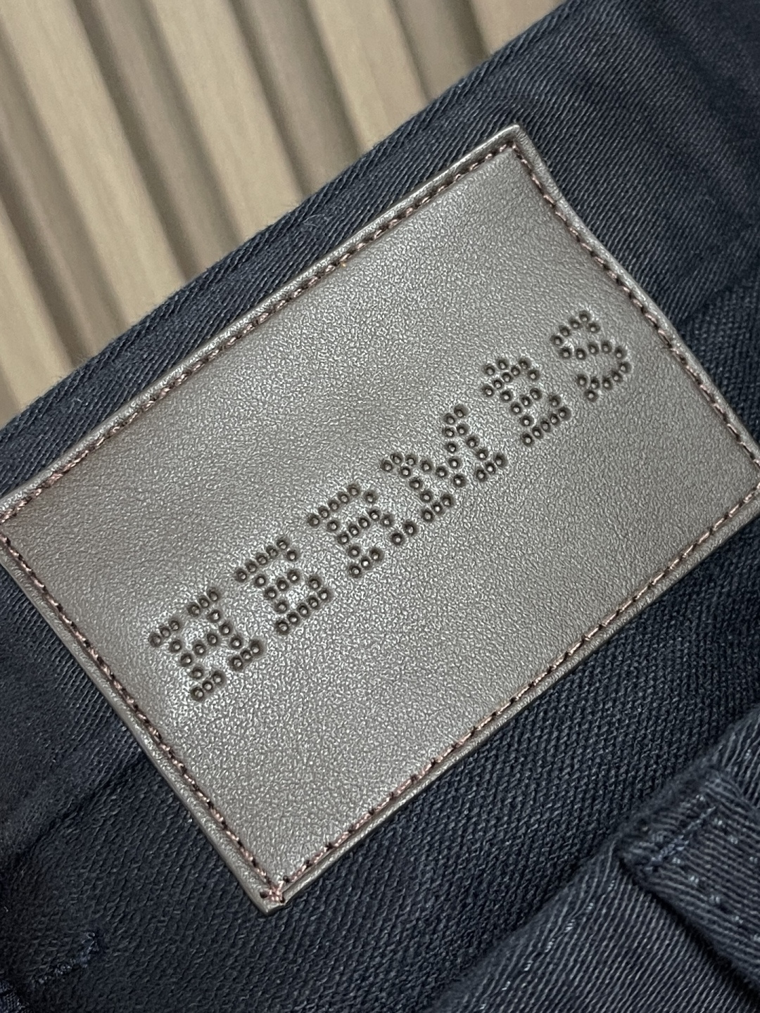 🛒🛒Hermes 爱马仕秋冬新款休闲裤 定制面料 透气舒适度高，细节无可挑剔，品牌元素设计理念，体现高品