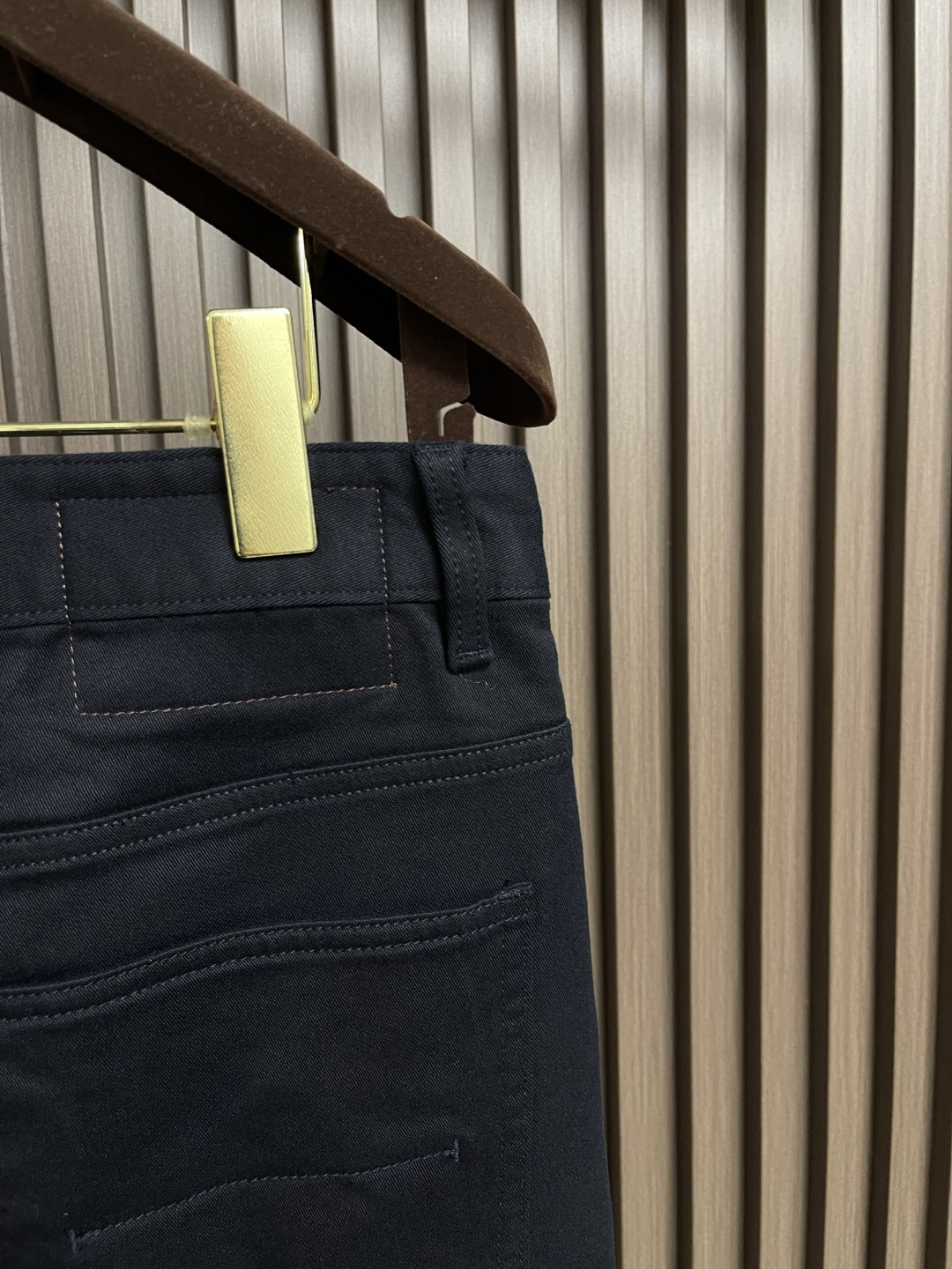 🛒🛒Hermes 爱马仕秋冬新款休闲裤 定制面料 透气舒适度高，细节无可挑剔，品牌元素设计理念，体现高品