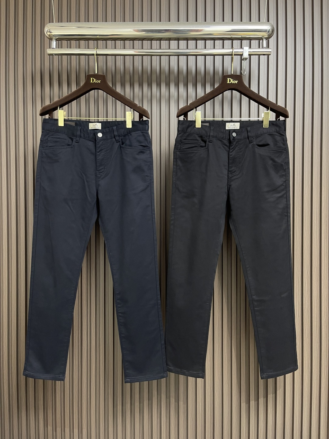 🛒🛒Hermes 爱马仕秋冬新款休闲裤 定制面料 透气舒适度高，细节无可挑剔，品牌元素设计理念，体现高品