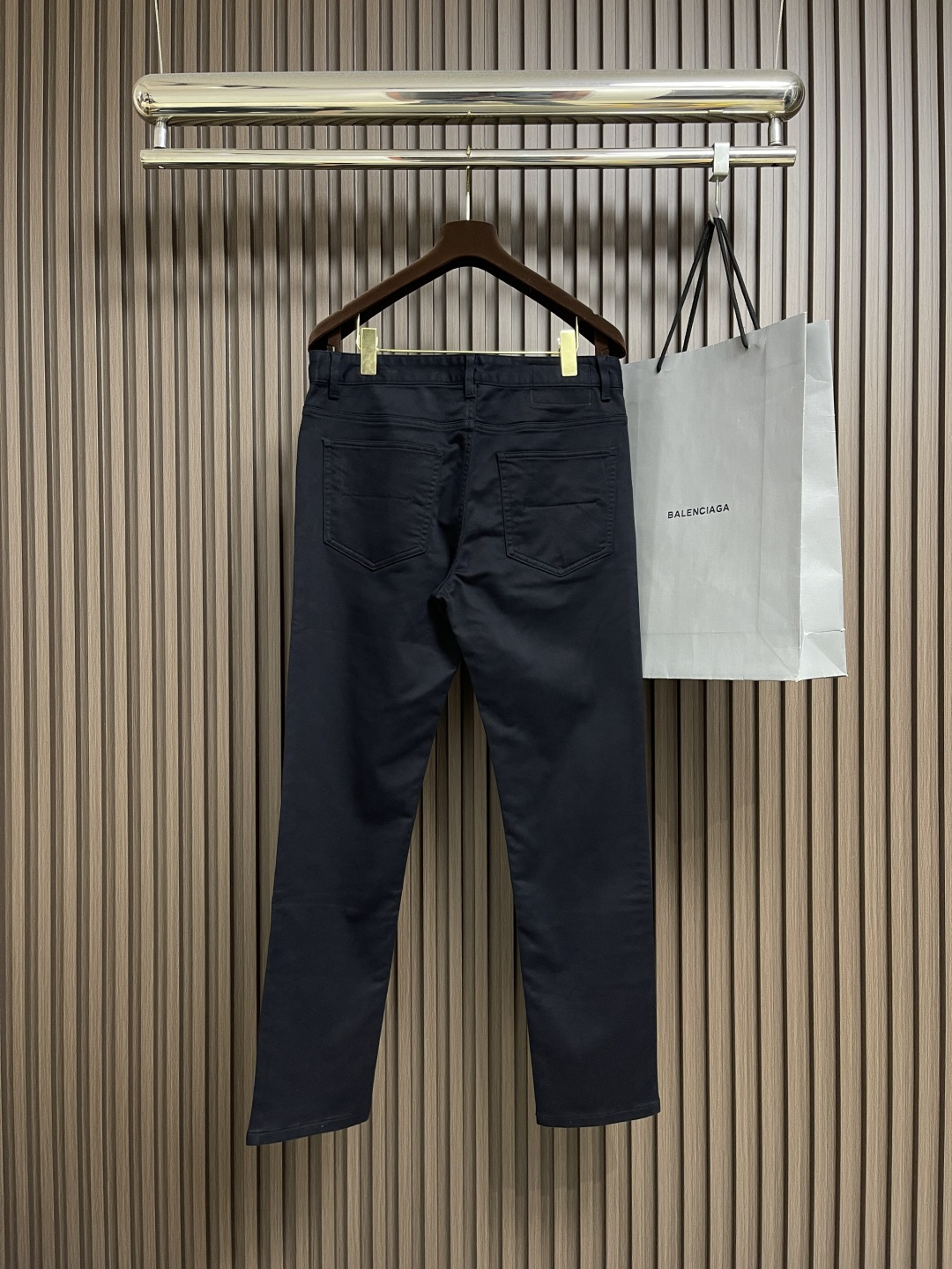 🛒🛒Hermes 爱马仕秋冬新款休闲裤 定制面料 透气舒适度高，细节无可挑剔，品牌元素设计理念，体现高品