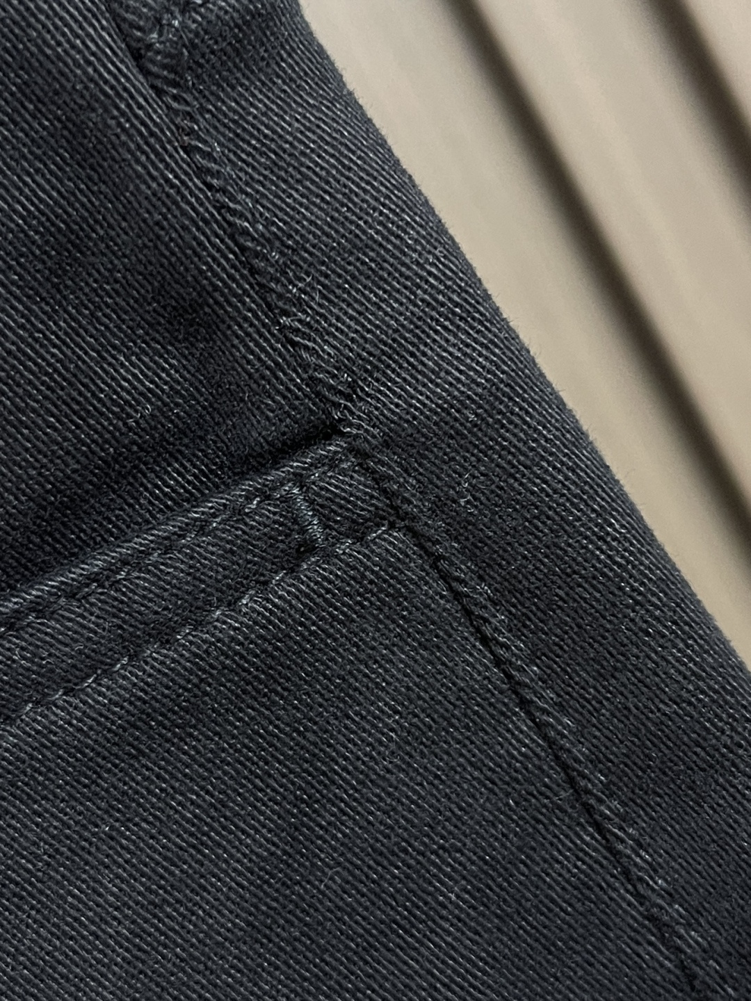 🛒🛒Hermes 爱马仕秋冬新款休闲裤 定制面料 透气舒适度高，细节无可挑剔，品牌元素设计理念，体现高品