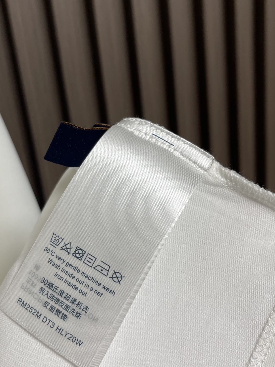 🛒🛒LV 2025fw 印花logo长袖t恤，定制260g全棉双纱紧密爽滑面料，布面干净，布纹清晰，手感