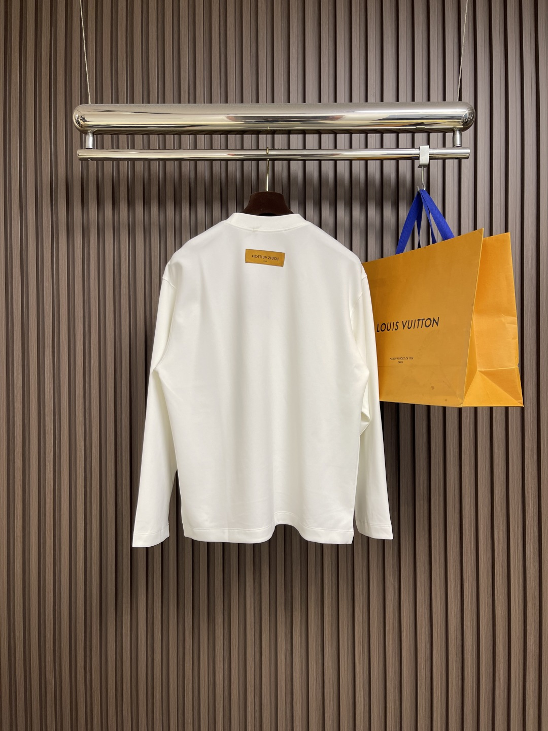 🛒🛒LV 2025fw 印花logo长袖t恤，定制260g全棉双纱紧密爽滑面料，布面干净，布纹清晰，手感