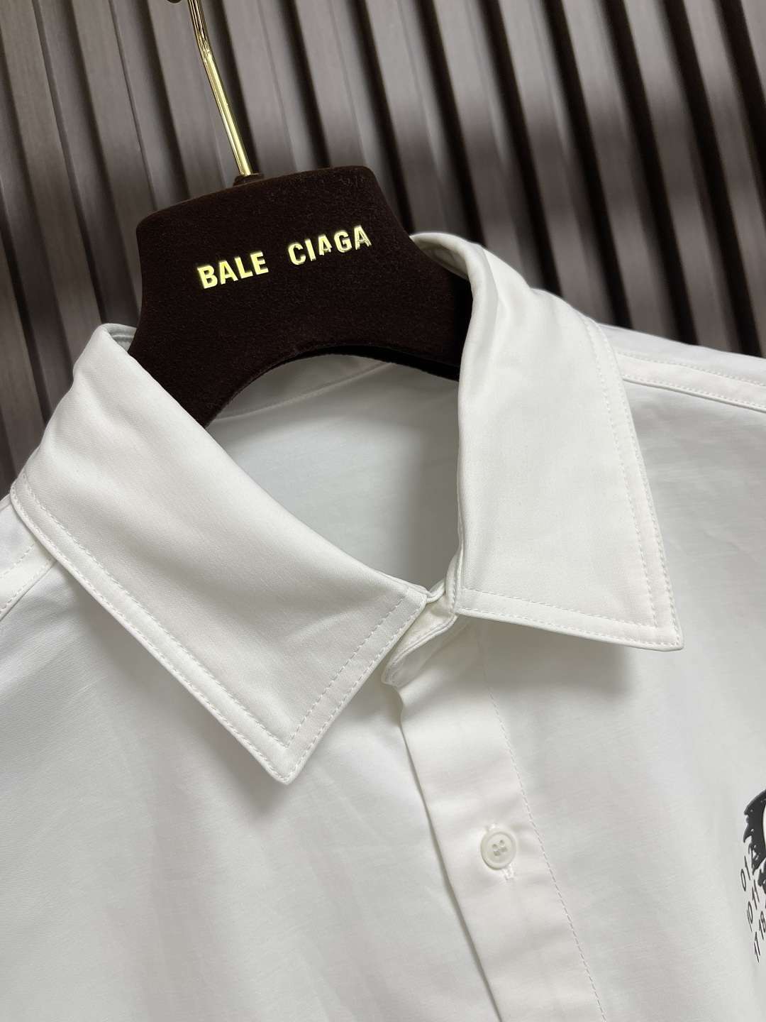 🛒🛒Maison Margiela马吉拉MM6 2025SS秋冬长袖衬衫 面料采用澳洲进口180g天纱定